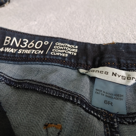 *SOLD* BIANCA NYGARD Jeans - Picture 4 of 6
